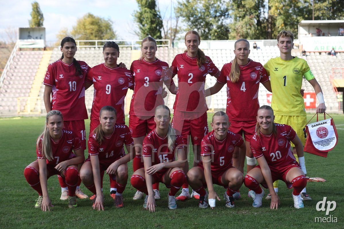 KAKANJ, BOSNIA AND HERZEGOVINA - OCTOBER 13: Players of Denmark line up for team photo during the UEFA Womens European Under-19 Qualifier match between Denmark and Switzerland at Mladost Stadium on October 13, 2026 in Kakanj, Bosnia and Herzegovina. Photo: Armin Durgut/Pixsell/DP Media