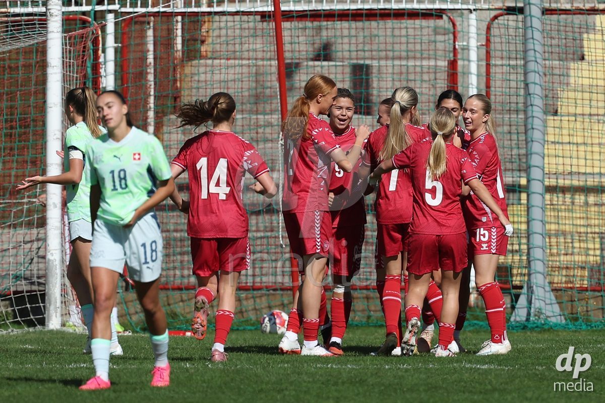 KAKANJ, BOSNIA AND HERZEGOVINA - OCTOBER 13: Players of Denmark celebratte after Mila Bischoff of Denmark score a goal for 1:0 during the UEFA Womens European Under-19 Qualifier match between Denmark and Switzerland at Mladost Stadium on October 13, 2026 in Kakanj, Bosnia and Herzegovina. Photo: Armin Durgut/Pixsell/DP Media