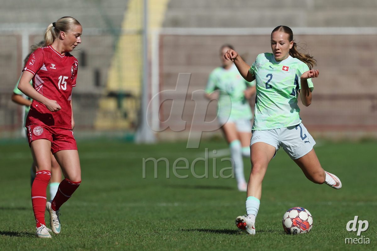 KAKANJ, BOSNIA AND HERZEGOVINA - OCTOBER 13: Frederikke Ludvigsen of Denmark and Liel Rickenbach of Switzerland during the UEFA Womens European Under-19 Qualifier match between Denmark and Switzerland at Mladost Stadium on October 13, 2026 in Kakanj, Bosnia and Herzegovina. Photo: Armin Durgut/Pixsell/DP Media