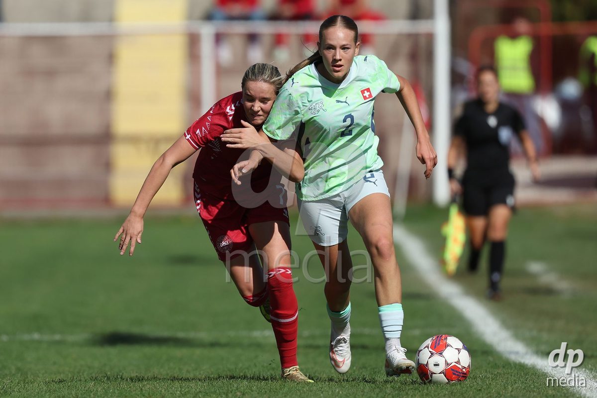 KAKANJ, BOSNIA AND HERZEGOVINA - OCTOBER 13: Nellie Mulvad Gejel of Denmark and Liel Rickenbach of Switzerland during the UEFA Womens European Under-19 Qualifier match between Denmark and Switzerland at Mladost Stadium on October 13, 2026 in Kakanj, Bosnia and Herzegovina. Photo: Armin Durgut/Pixsell/DP Media