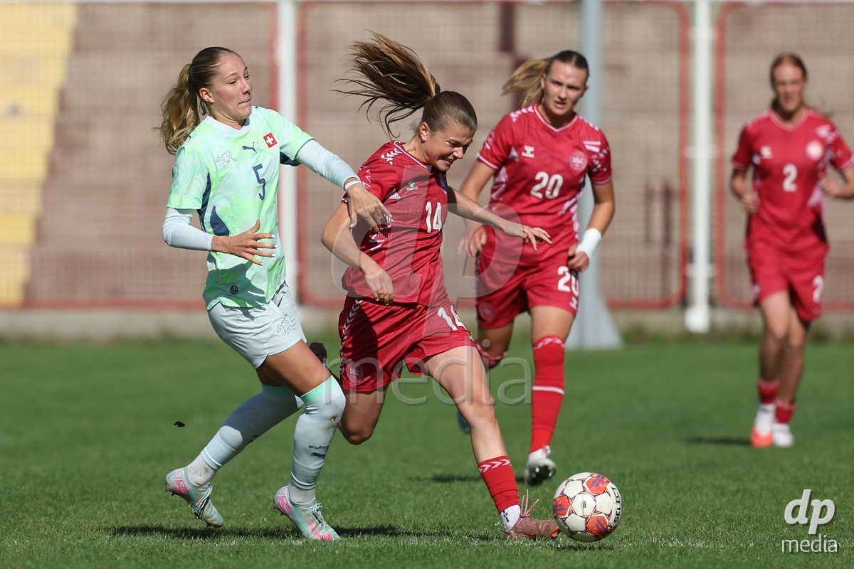 KAKANJ, BOSNIA AND HERZEGOVINA - OCTOBER 13: Johanna Thüer of Switzerland and Nicoline Jorgensen Klintskov of Denmark during the UEFA Womens European Under-19 Qualifier match between Denmark and Switzerland at Mladost Stadium on October 13, 2026 in Kakanj, Bosnia and Herzegovina. Photo: Armin Durgut/Pixsell/DP Media