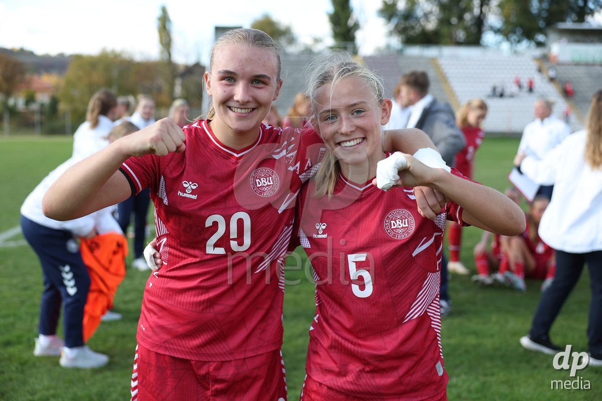 KAKANJ, BOSNIA AND HERZEGOVINA - OCTOBER 13: Nikoline Nielsen of Denmark and Astrid Engsig-Karup of Denmark pose for a photo after the UEFA Womens European Under-19 Qualifier match between Denmark and Switzerland at Mladost Stadium on October 13, 2026 in Kakanj, Bosnia and Herzegovina. Photo: Armin Durgut/Pixsell/DP Media