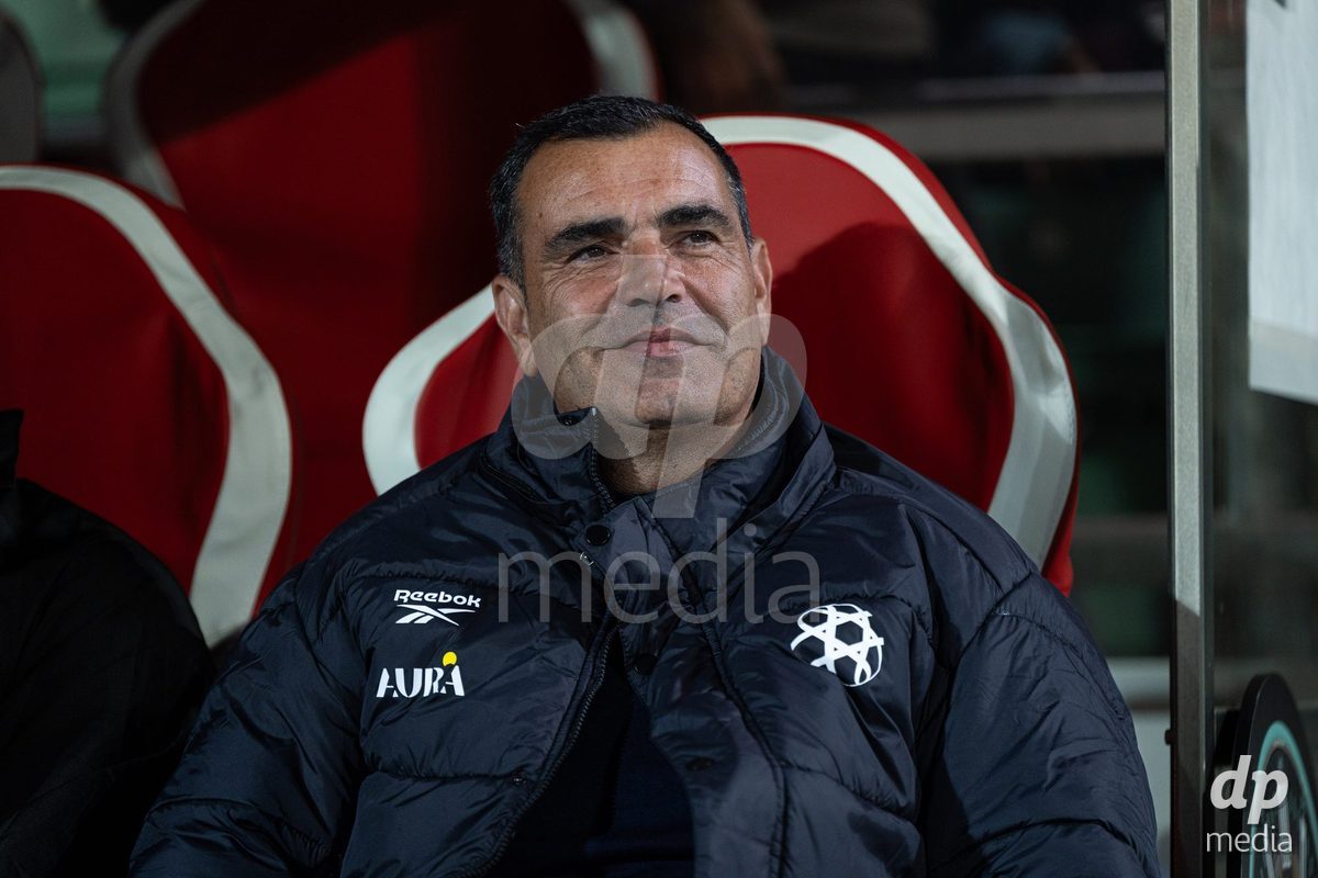 SION, SWITZERLAND, OCTOBER 13 : Menahem Koretzki, Israel's headcoach, during the FIFA Women's World Cup 2027 Women's European Qualifiers Play-offs game between Switzerland and Israel at Stade de Tourbillon on October 13, 2026 in Sion, Switzerland.