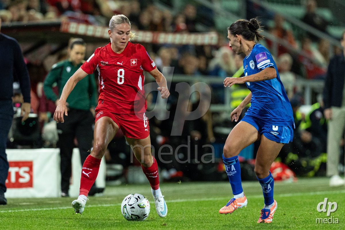 SION, SWITZERLAND, OCTOBER 13 : Nadine Riesen of Switzerland dribbles during the FIFA Women's World Cup 2027 Women's European Qualifiers Play-offs game between Switzerland and Israel at Stade de Tourbillon on October 13, 2026 in Sion, Switzerland.