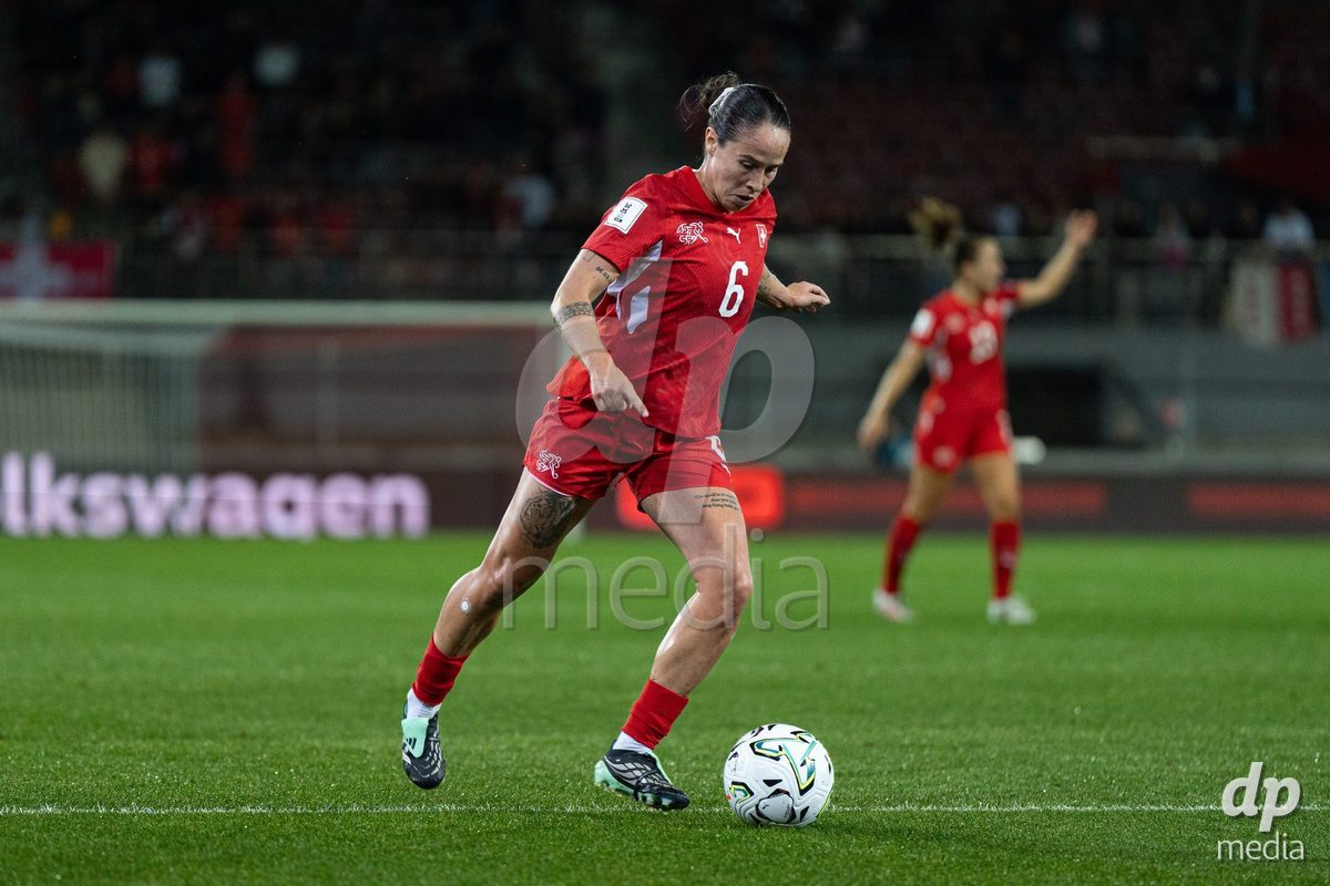 SION, SWITZERLAND, OCTOBER 13 : Géraldine Reuteler of Switzerland in action during the FIFA Women's World Cup 2027 Women's European Qualifiers Play-offs game between Switzerland and Israel at Stade de Tourbillon on October 13, 2026 in Sion, Switzerland.