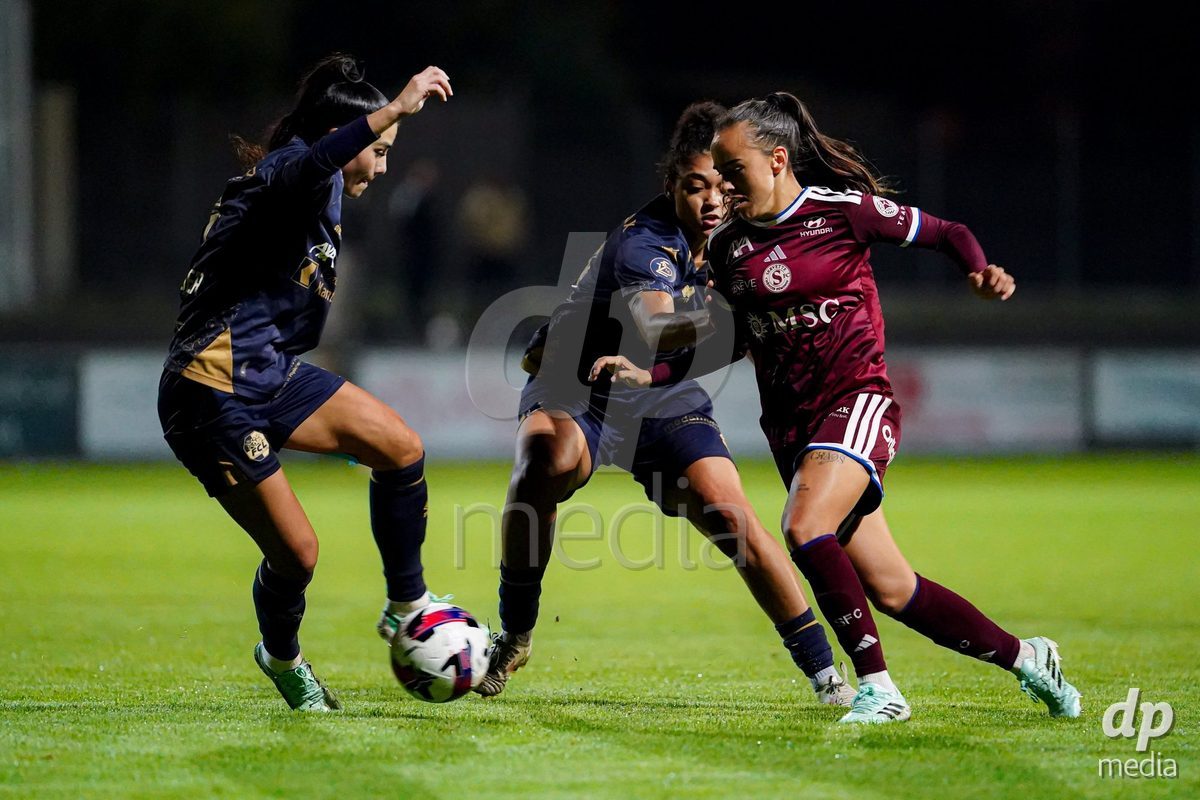 GENEVA, SWITZERLAND - OCTOBER 16: Joana Marchao of Servette FC Chenois Feminin battles for the ball during the AXA Women's Super League match between Servette FC Chenois Feminin and FC Luzern at Stade de Trois-Chene on October 16, 2026 in Geneva, Switzerland.