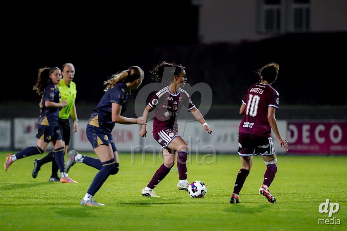 GENEVA, SWITZERLAND - OCTOBER 16: Paola Hernandez of Servette FC Chenois Feminin controls the ball during the AXA Women's Super League match between Servette FC Chenois Feminin and FC Luzern at Stade de Trois-Chene on October 16, 2026 in Geneva, Switzerland.