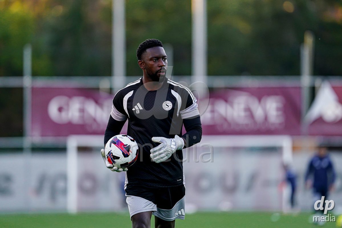 GENEVA, SWITZERLAND - OCTOBER 16: Staff of Servette FC Chenois Feminin during the AXA Women's Super League match between Servette FC Chenois Feminin and FC Luzern at Stade de Trois-Chene on October 16, 2026 in Geneva, Switzerland.