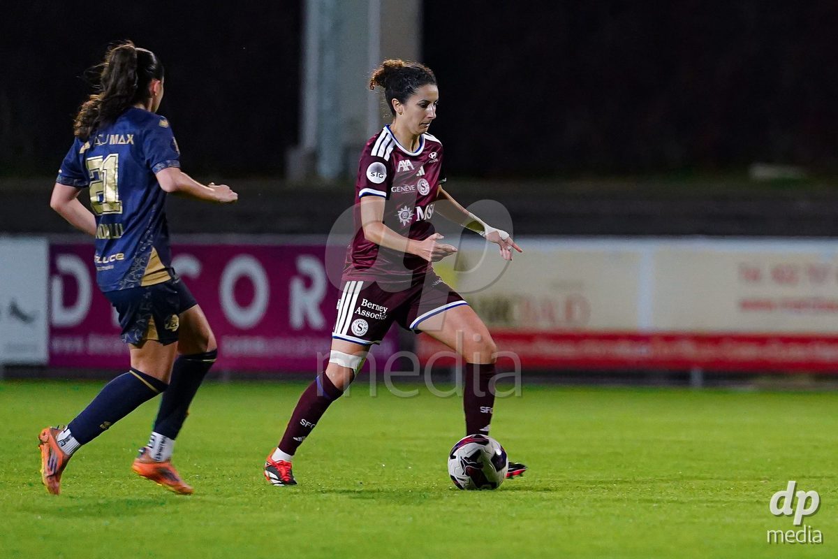 GENEVA, SWITZERLAND - OCTOBER 16: Ghoutia Karchouni of Servette FC Chenois Feminin controls the ball during the AXA Women's Super League match between Servette FC Chenois Feminin and FC Luzern at Stade de Trois-Chene on October 16, 2026 in Geneva, Switzerland.