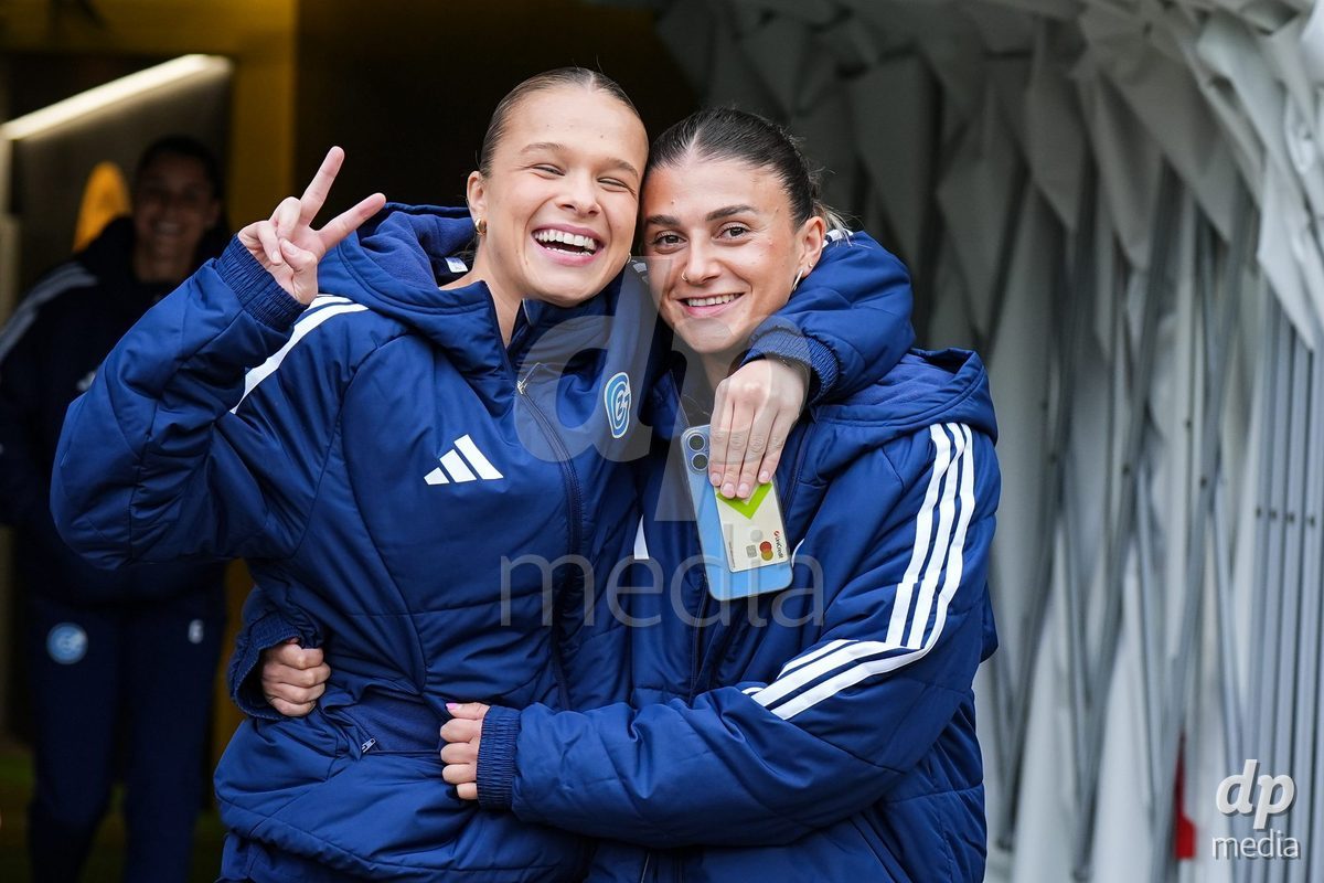 BERN, SWITZERLAND - OCTOBER 17: Arrival players of Grasshopper Club Zurich during the AXA Women's Super League match between BSC YB Frauen and GC Frauenfussball at Wankdorf Stadion on October 17, 2026 in Bern, Switzerland.