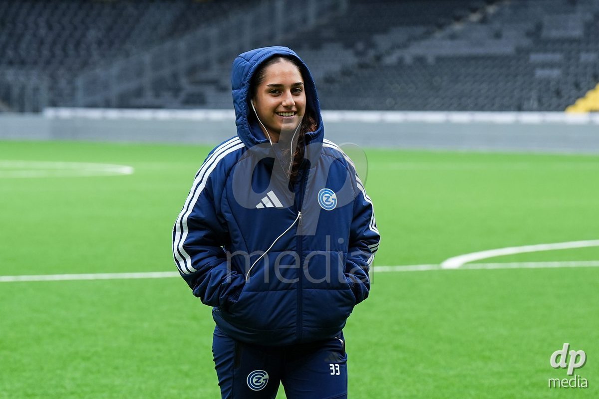 BERN, SWITZERLAND - OCTOBER 17: Arrival players of Grasshopper Club Zurich during the AXA Women's Super League match between BSC YB Frauen and GC Frauenfussball at Wankdorf Stadion on October 17, 2026 in Bern, Switzerland.