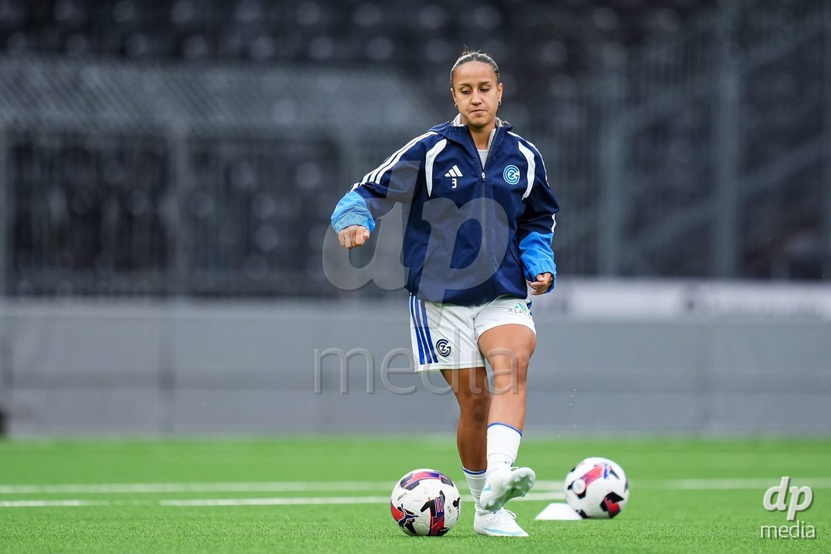 BERN, SWITZERLAND - OCTOBER 17: Dalila Belen Ippolito of Grasshopper Club Zurich during warm up prior to the AXA Women's Super League match between BSC YB Frauen and GC Frauenfussball at Wankdorf Stadion on October 17, 2026 in Bern, Switzerland.