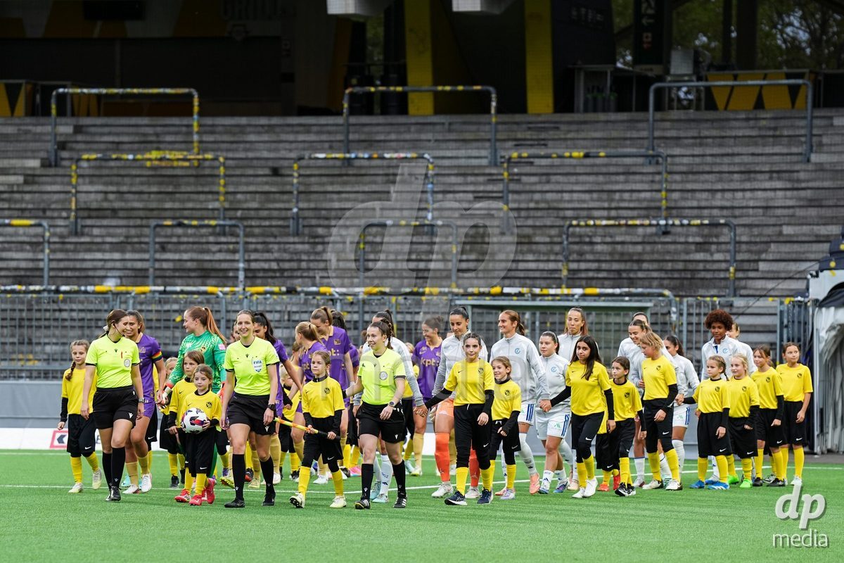 BERN, SWITZERLAND - OCTOBER 17: Walk-in players and referee during the AXA Women's Super League match between BSC YB Frauen and GC Frauenfussball at Wankdorf Stadion on October 17, 2026 in Bern, Switzerland.