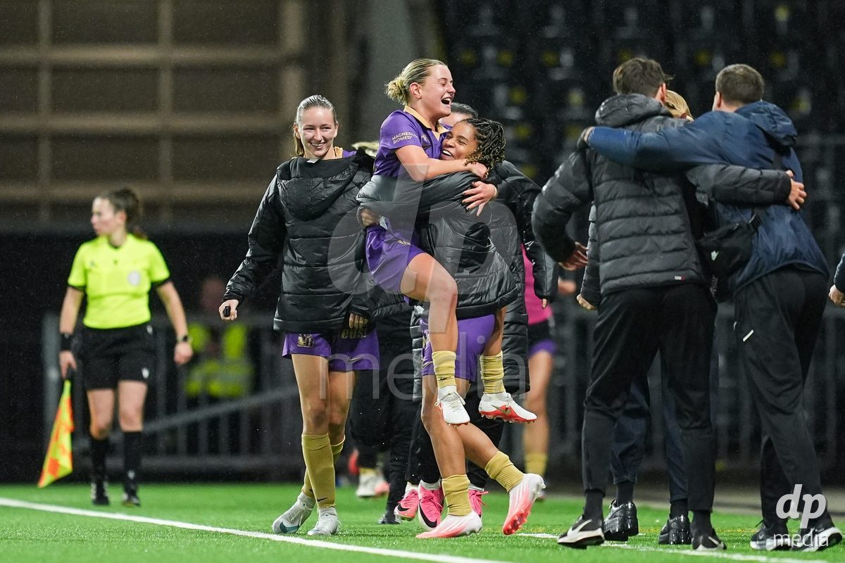 BERN, SWITZERLAND - OCTOBER 17: Leonie Koster of BSC YB Frauen celebrates the third team goal during the AXA Women's Super League match between BSC YB Frauen and GC Frauenfussball at Wankdorf Stadion on October 17, 2026 in Bern, Switzerland.