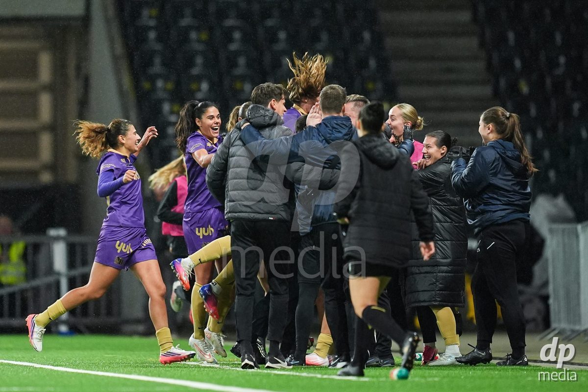 BERN, SWITZERLAND - OCTOBER 17: Leonie Koster of BSC YB Frauen celebrates the third team goal during the AXA Women's Super League match between BSC YB Frauen and GC Frauenfussball at Wankdorf Stadion on October 17, 2026 in Bern, Switzerland.
