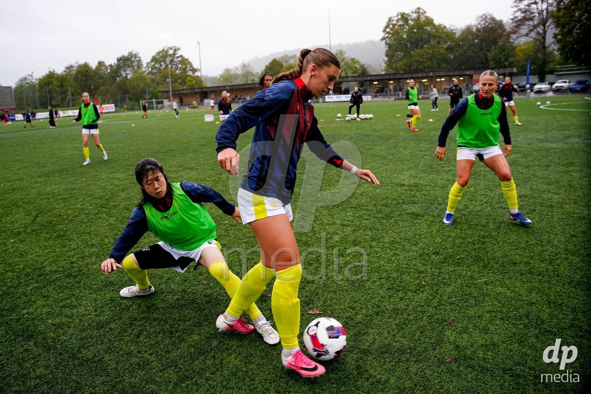 AARAU, SWITZERLAND - OCTOBER 17: Players of FC Basel 1893 warming up during the AXA Women's Super League match between FC Aarau Frauen and FC Basel 1893 at Sportanlage Schachen on October 17, 2026 in Aarau, Switzerland.