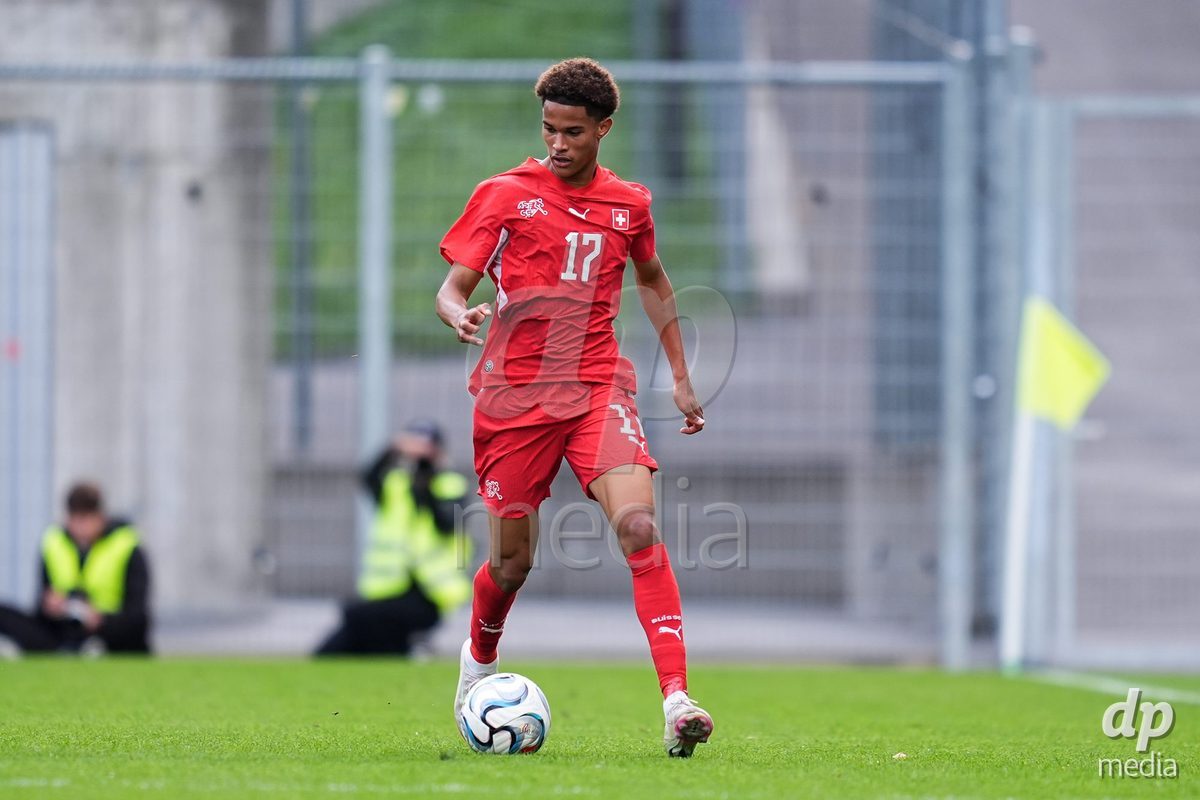 VADUZ, LIECHTENSTEIN - OCTOBER 18: Kyle Kurt of Switzerland controls the ball during the UEFA European Under-17 Qualifier match between Switzerland and Spain at Rheinpark Stadion on October 18, 2026 in Vaduz, Liechtenstein.