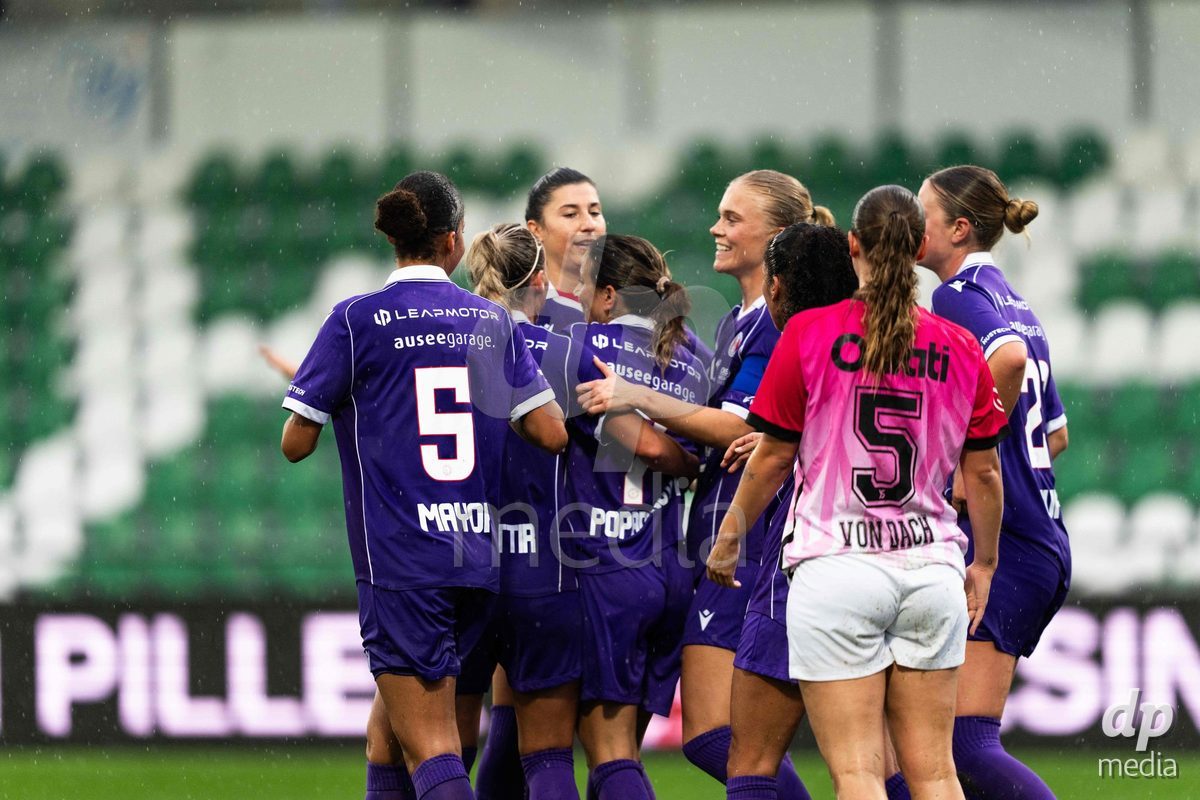 YVERDON-LES-BAINS, SWITZERLAND - OCTOBER 18: FC Rapperswil-Jona players celebrating first goal during the AXA Women's Super League match between FC Yverdon Women and FC Rapperswil-Jona at Stade Municipal on October 18, 2026 in Yverdon-les-Bains, Switzerland.