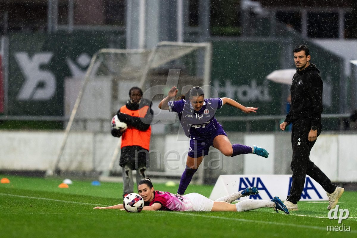YVERDON-LES-BAINS, SWITZERLAND - OCTOBER 18: 8 Laura Kott of FC Rapperswil-Jona challenging with the ball during the AXA Women's Super League match between FC Yverdon Women and FC Rapperswil-Jona at Stade Municipal on October 18, 2026 in Yverdon-les-Bains, Switzerland.