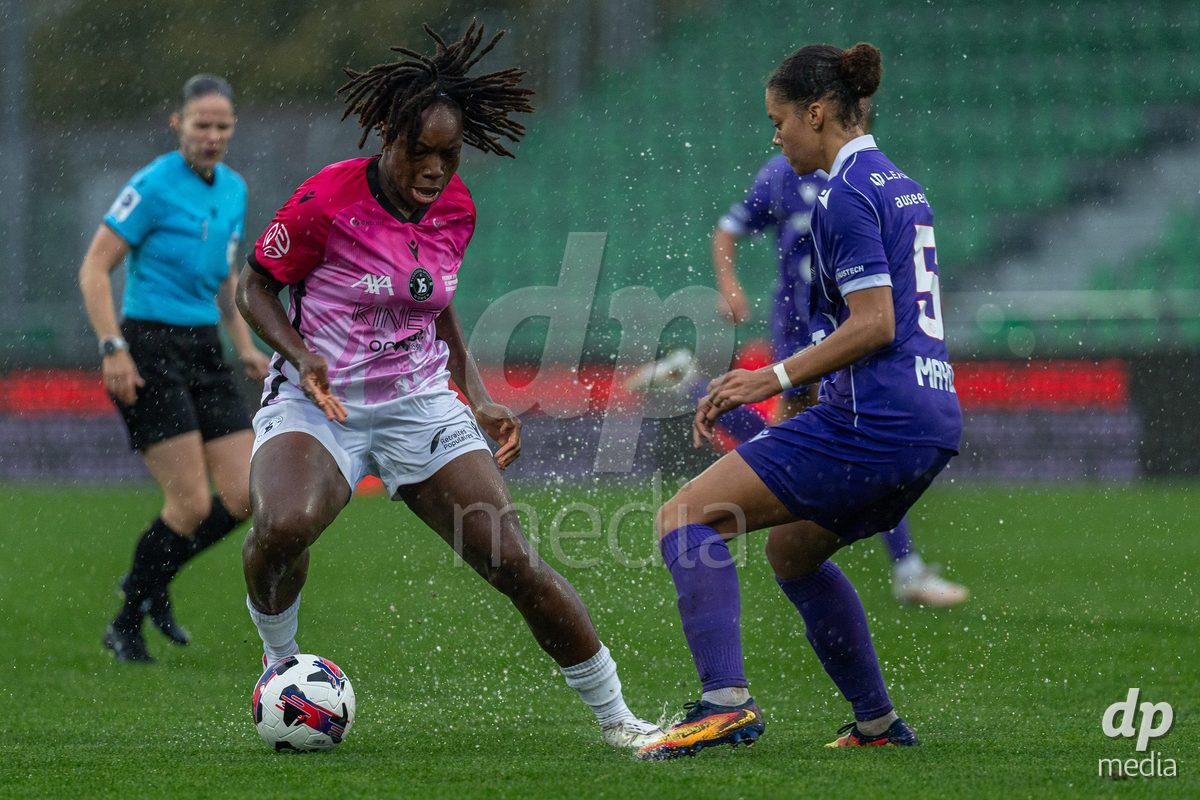 YVERDON-LES-BAINS, SWITZERLAND - OCTOBER 18: Maeva Sogan of Yverdon Sport Women dribbles during the AXA Women's Super League match between FC Yverdon Women and FC Rapperswil-Jona at Stade Municipal on October 18, 2026 in Yverdon-les-Bains, Switzerland.