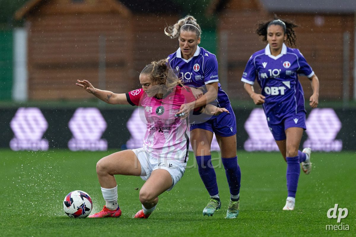 YVERDON-LES-BAINS, SWITZERLAND - OCTOBER 18: Emeline von Dach of Yverdon Sport Women protects the ball during the AXA Women's Super League match between FC Yverdon Women and FC Rapperswil-Jona at Stade Municipal on October 18, 2026 in Yverdon-les-Bains, Switzerland.