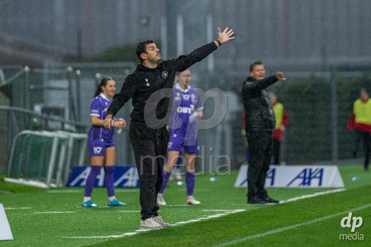 YVERDON-LES-BAINS, SWITZERLAND - OCTOBER 18: Arnaud Vialatte, Yverdon Sport Women's head coach in action during the AXA Women's Super League match between FC Yverdon Women and FC Rapperswil-Jona at Stade Municipal on October 18, 2026 in Yverdon-les-Bains, Switzerland.