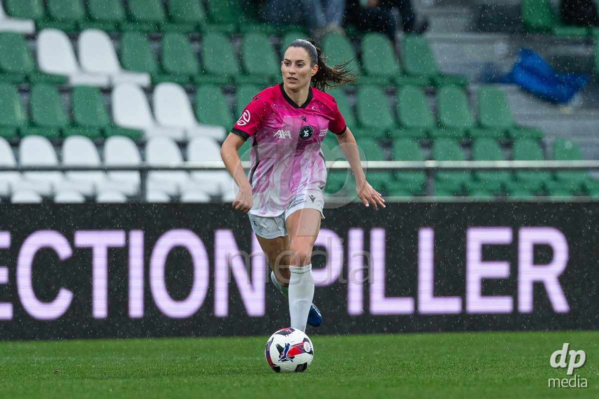 YVERDON-LES-BAINS, SWITZERLAND - OCTOBER 18: Andrea Maddalen Sierra Larrauri of Yverdon Sport Women drives the ball during the AXA Women's Super League match between FC Yverdon Women and FC Rapperswil-Jona at Stade Municipal on October 18, 2026 in Yverdon-les-Bains, Switzerland.