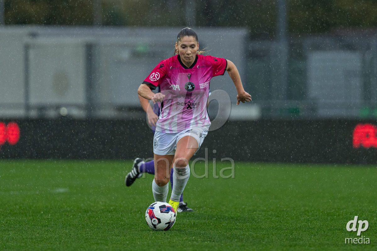 YVERDON-LES-BAINS, SWITZERLAND - OCTOBER 18: Sandrine Gaillard Mauron of Yverdon Sport Women runs with the ball during the AXA Women's Super League match between FC Yverdon Women and FC Rapperswil-Jona at Stade Municipal on October 18, 2026 in Yverdon-les-Bains, Switzerland.
