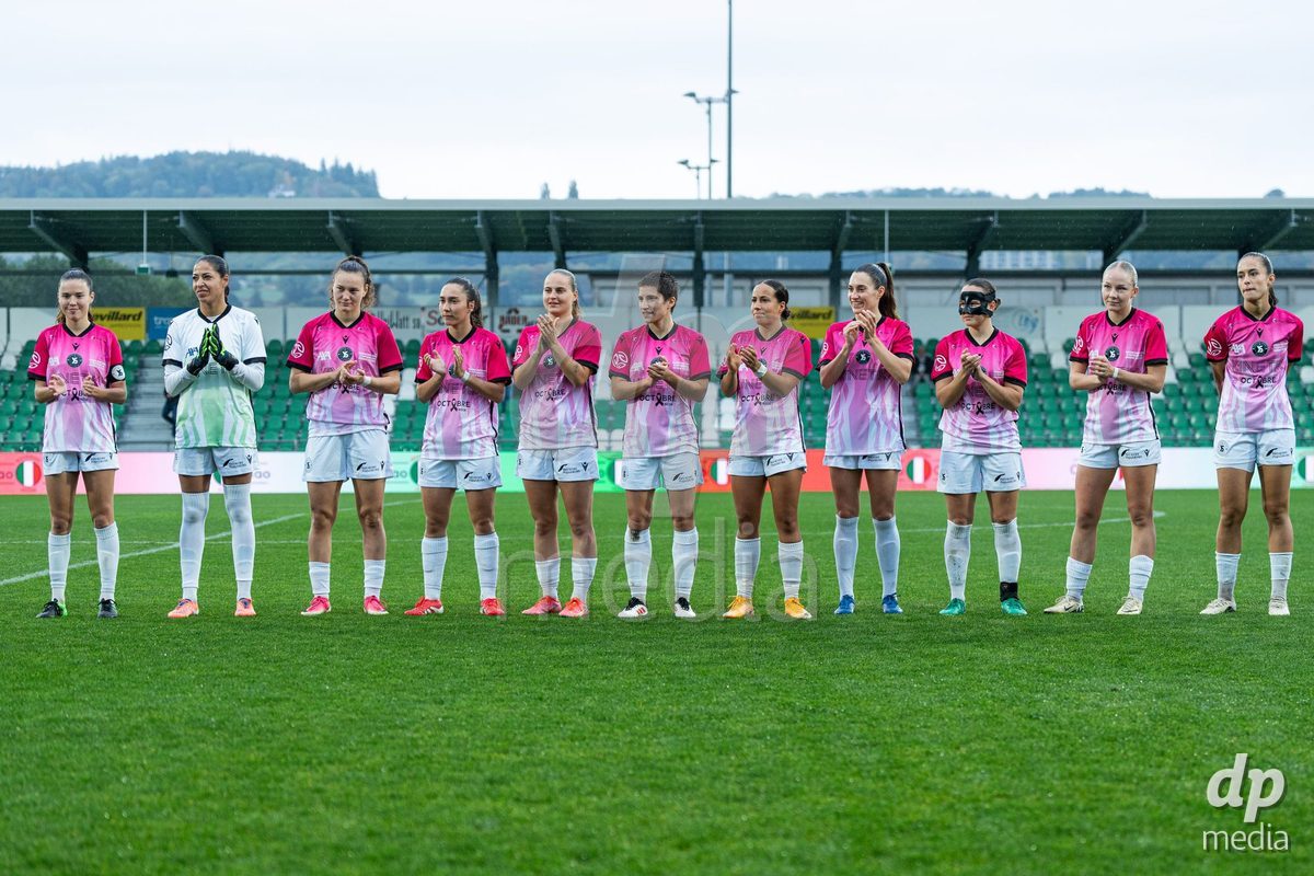 YVERDON-LES-BAINS, SWITZERLAND - OCTOBER 18: Yverdon Sport Women during the AXA Women's Super League match between FC Yverdon Women and FC Rapperswil-Jona at Stade Municipal on October 18, 2026 in Yverdon-les-Bains, Switzerland.