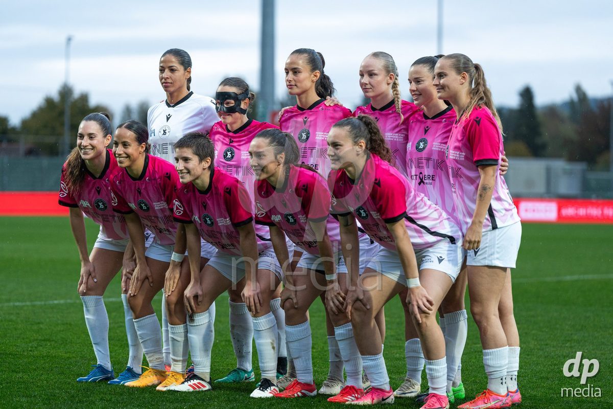 YVERDON-LES-BAINS, SWITZERLAND - OCTOBER 18: Yverdon Sport Women during the AXA Women's Super League match between FC Yverdon Women and FC Rapperswil-Jona at Stade Municipal on October 18, 2026 in Yverdon-les-Bains, Switzerland.