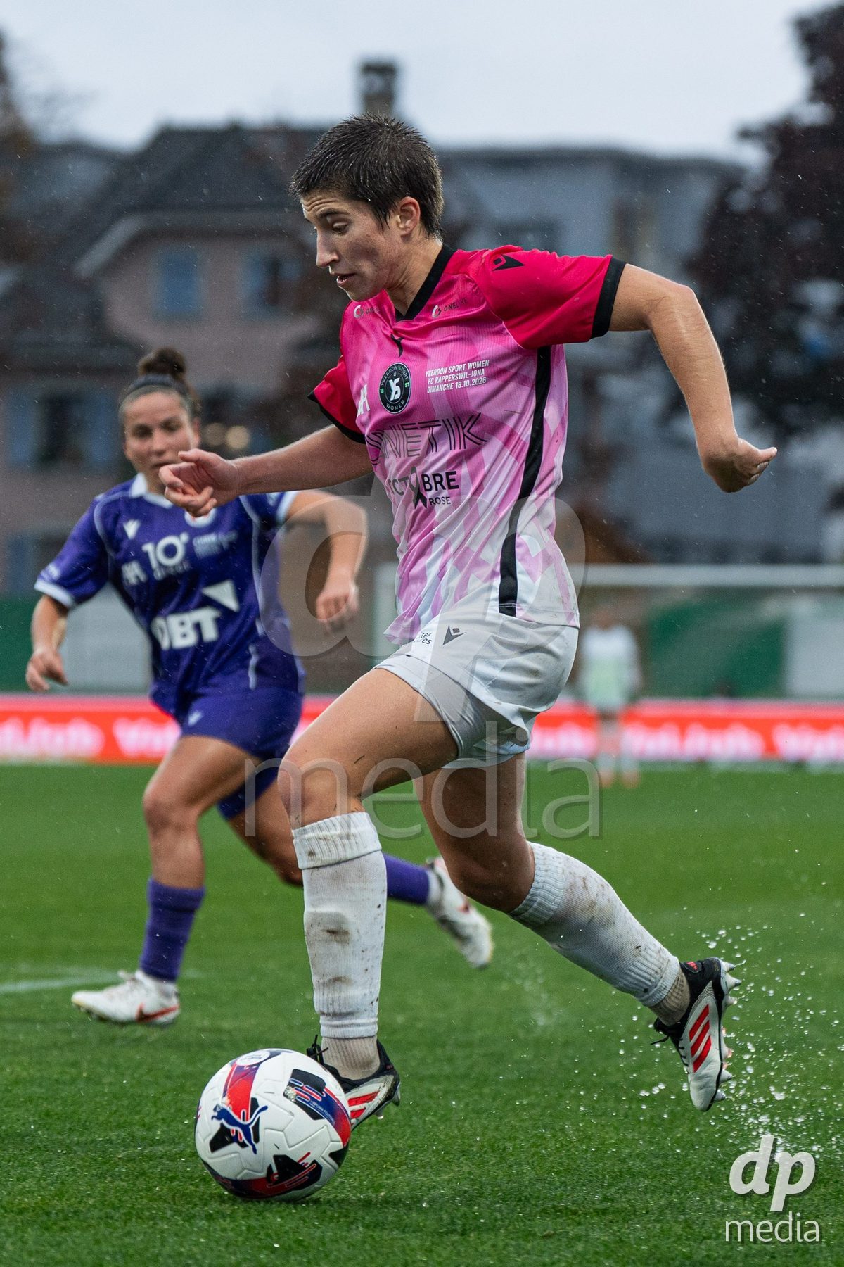 YVERDON-LES-BAINS, SWITZERLAND - OCTOBER 18: Laura Tufo of Yverdon Sport Women dribbles during the AXA Women's Super League match between FC Yverdon Women and FC Rapperswil-Jona at Stade Municipal on October 18, 2026 in Yverdon-les-Bains, Switzerland.