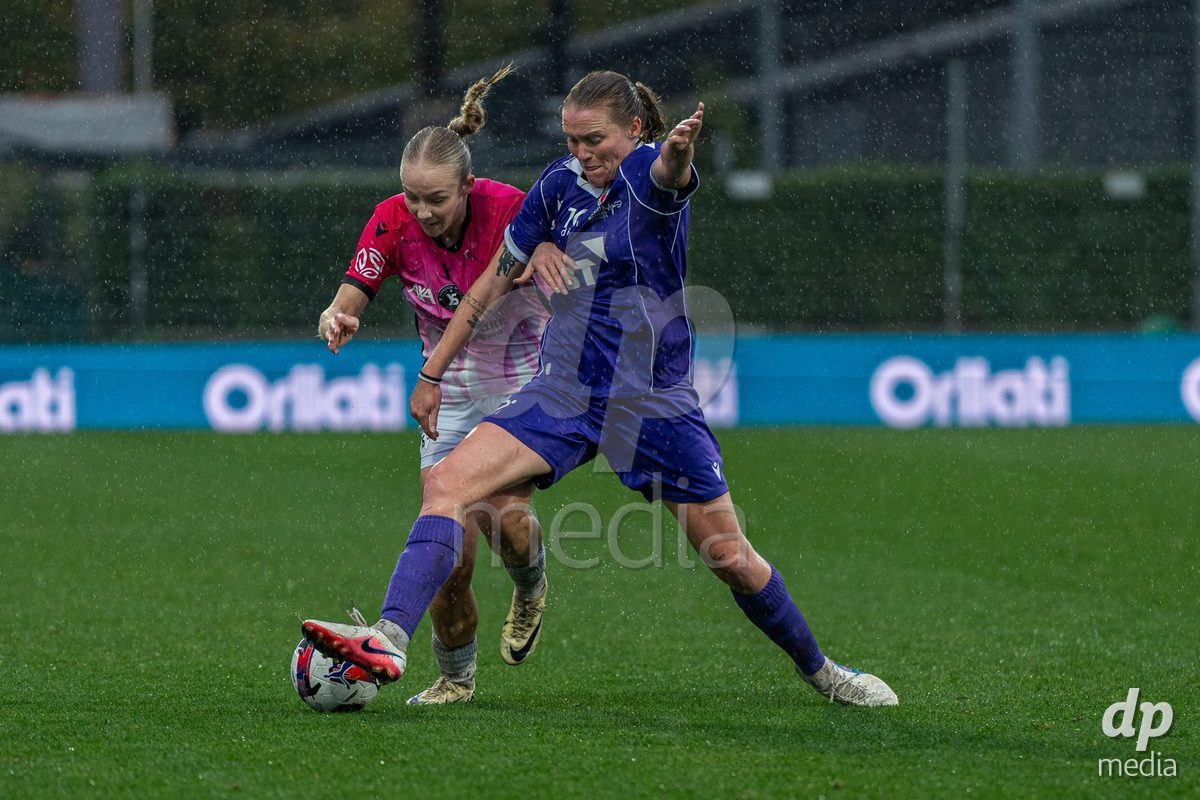 YVERDON-LES-BAINS, SWITZERLAND - OCTOBER 18: Léane Fontaine of Yverdon Sport Women defends during the AXA Women's Super League match between FC Yverdon Women and FC Rapperswil-Jona at Stade Municipal on October 18, 2026 in Yverdon-les-Bains, Switzerland.