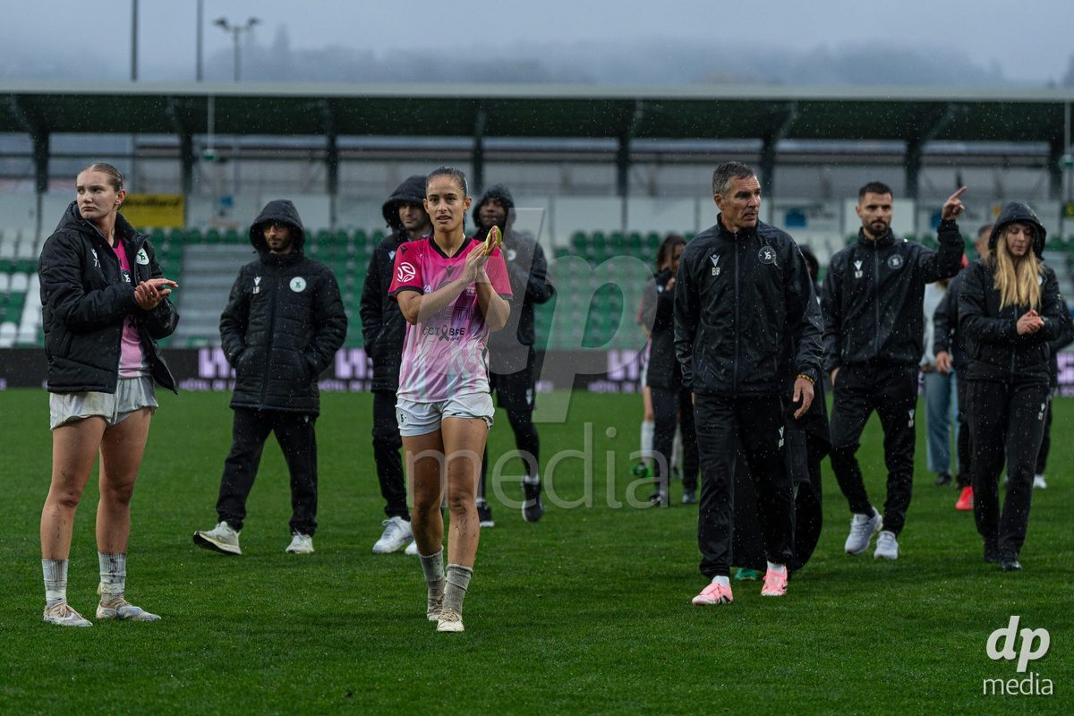 YVERDON-LES-BAINS, SWITZERLAND - OCTOBER 18: Yverdon Sport Women after the AXA Women's Super League match between FC Yverdon Women and FC Rapperswil-Jona at Stade Municipal on October 18, 2026 in Yverdon-les-Bains, Switzerland.