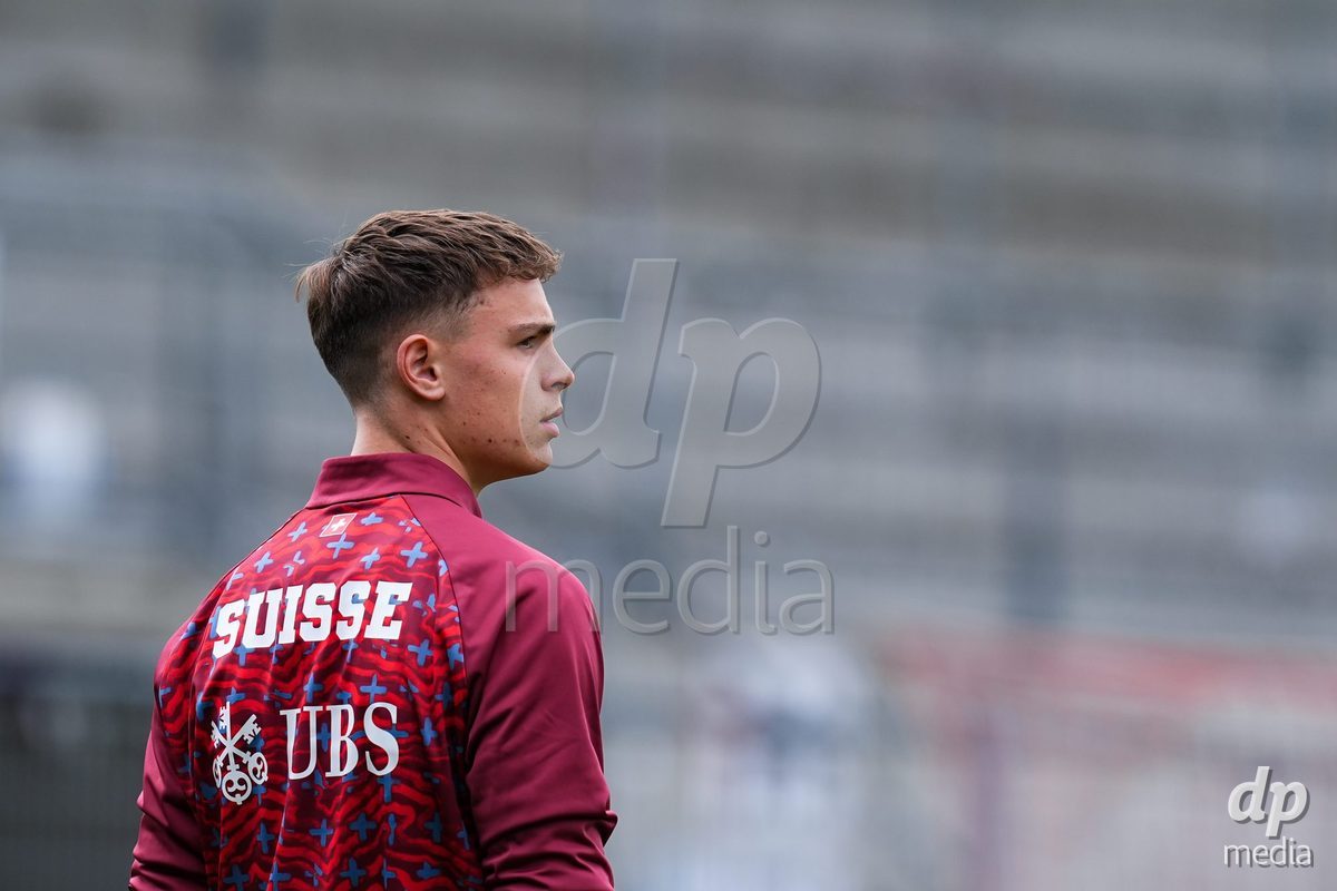 VADUZ, LIECHTENSTEIN - OCTOBER 18: X Lucas Lorenzon of Switzerland during warm up prior to the UEFA European Under-17 Qualifier match between Switzerland and Spain at Rheinpark Stadion on October 18, 2026 in Vaduz, Liechtenstein.