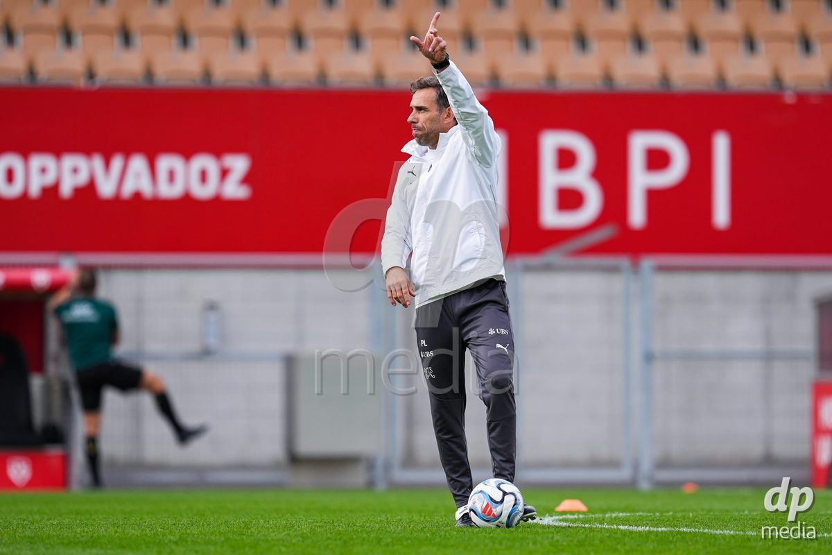 VADUZ, LIECHTENSTEIN - OCTOBER 18: Assistant coach of Switzerland Pedro Filipe Bota Vasques Leal during warm up prior to the UEFA European Under-17 Qualifier match between Switzerland and Spain at Rheinpark Stadion on October 18, 2026 in Vaduz, Liechtenstein.