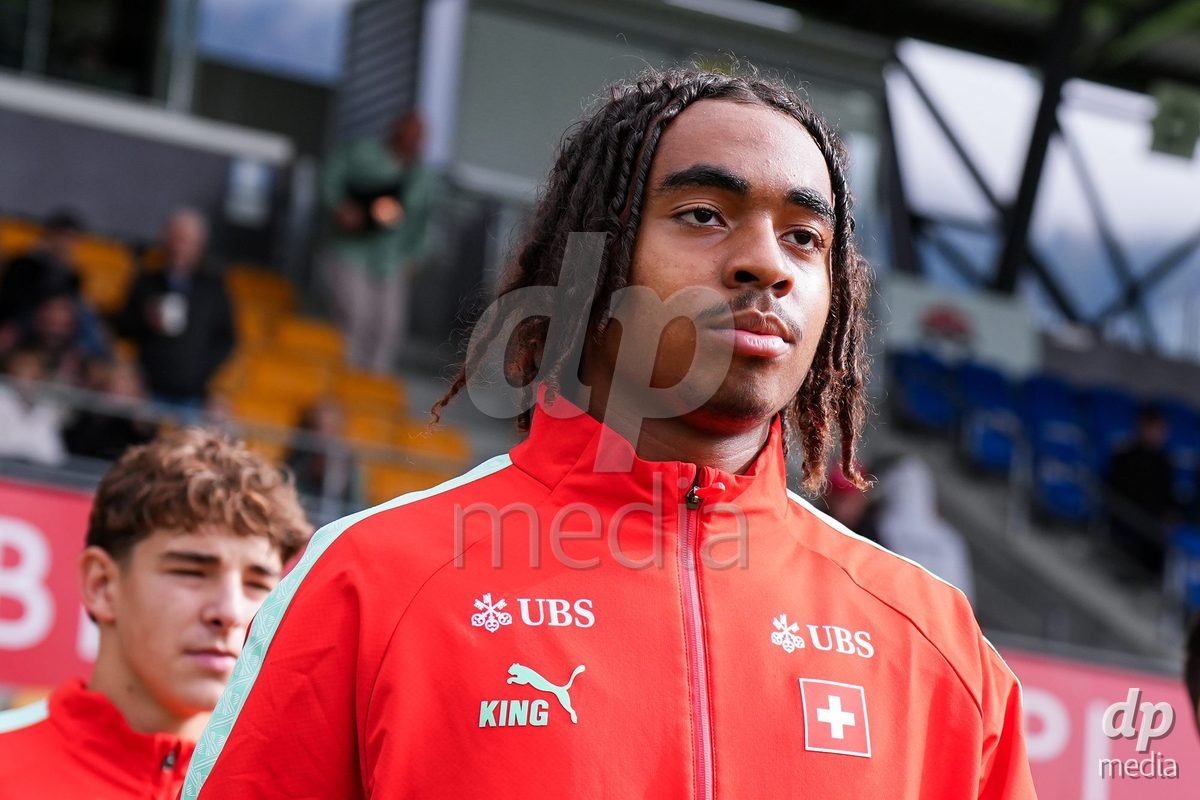 VADUZ, LIECHTENSTEIN - OCTOBER 18: Leon White of Switzerland enters for the natioanl anthem prior to the UEFA European Under-17 Qualifier match between Switzerland and Spain at Rheinpark Stadion on October 18, 2026 in Vaduz, Liechtenstein.