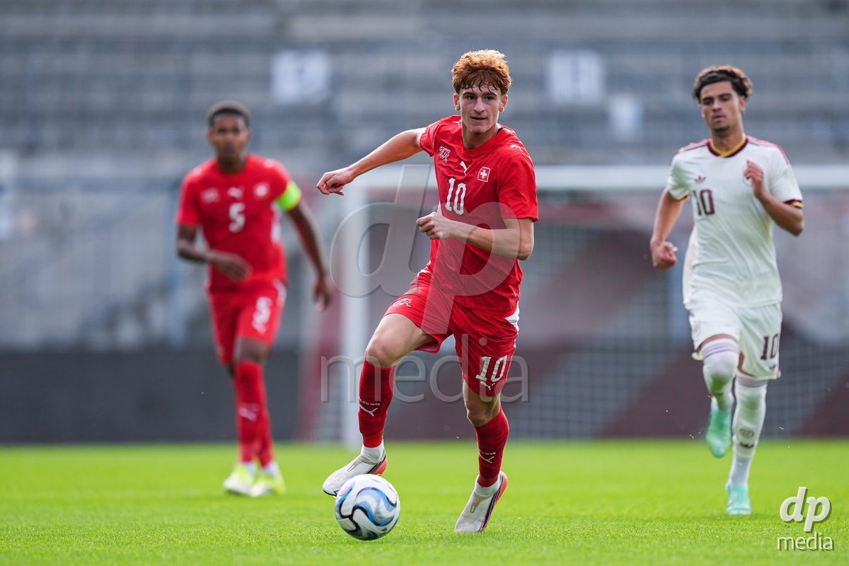 VADUZ, LIECHTENSTEIN - OCTOBER 18: Eron Kele of Switzerland controls the ball during the UEFA European Under-17 Qualifier match between Switzerland and Spain at Rheinpark Stadion on October 18, 2026 in Vaduz, Liechtenstein.