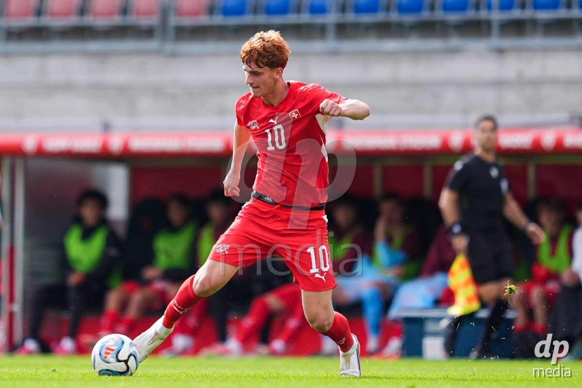 VADUZ, LIECHTENSTEIN - OCTOBER 18: Eron Kele of Switzerland controls the ball during the UEFA European Under-17 Qualifier match between Switzerland and Spain at Rheinpark Stadion on October 18, 2026 in Vaduz, Liechtenstein.