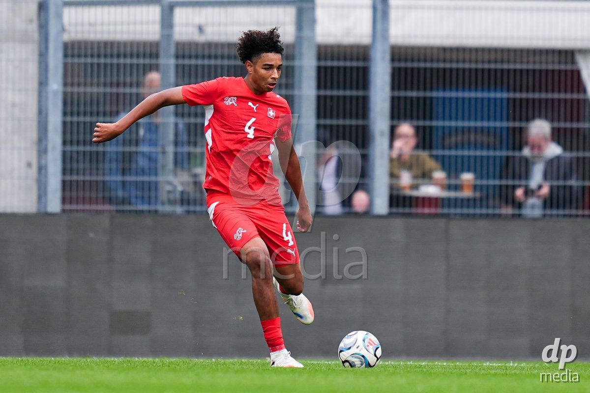 VADUZ, LIECHTENSTEIN - OCTOBER 18: Ifeanyichukwu Onwuzulike of Switzerland shoots the ball during the UEFA European Under-17 Qualifier match between Switzerland and Spain at Rheinpark Stadion on October 18, 2026 in Vaduz, Liechtenstein.