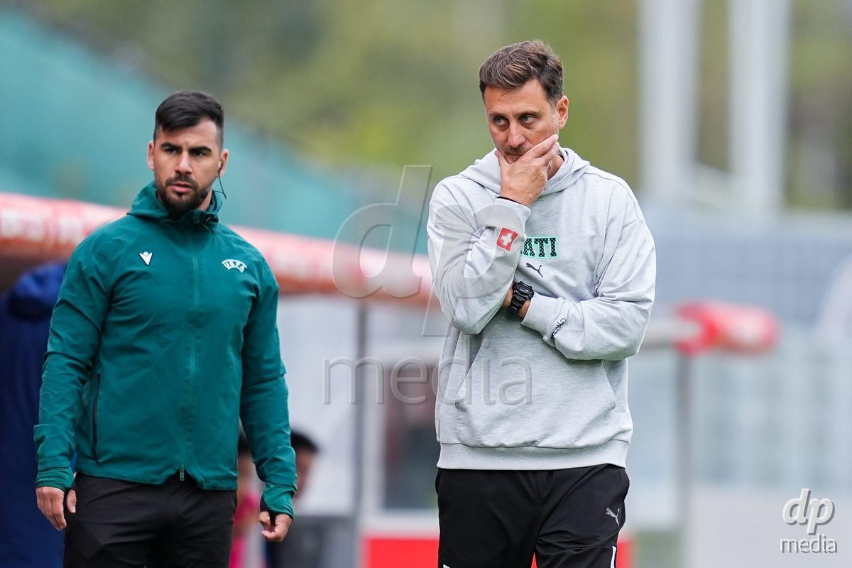VADUZ, LIECHTENSTEIN - OCTOBER 18: Headcoach of Switzerland Ilija Borenovic reacts during the UEFA European Under-17 Qualifier match between Switzerland and Spain at Rheinpark Stadion on October 18, 2026 in Vaduz, Liechtenstein.