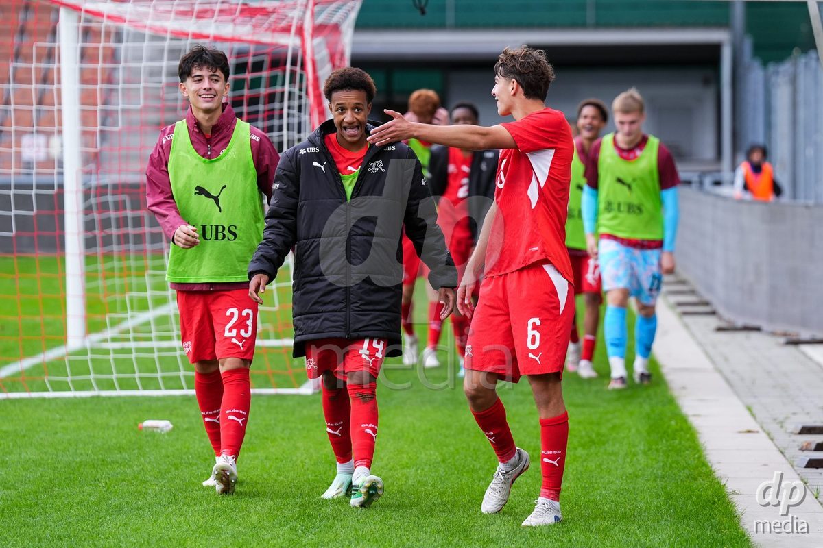 VADUZ, LIECHTENSTEIN - OCTOBER 18: Players of Switzerland celebrate the second team goal during the UEFA European Under-17 Qualifier match between Switzerland and Spain at Rheinpark Stadion on October 18, 2026 in Vaduz, Liechtenstein.