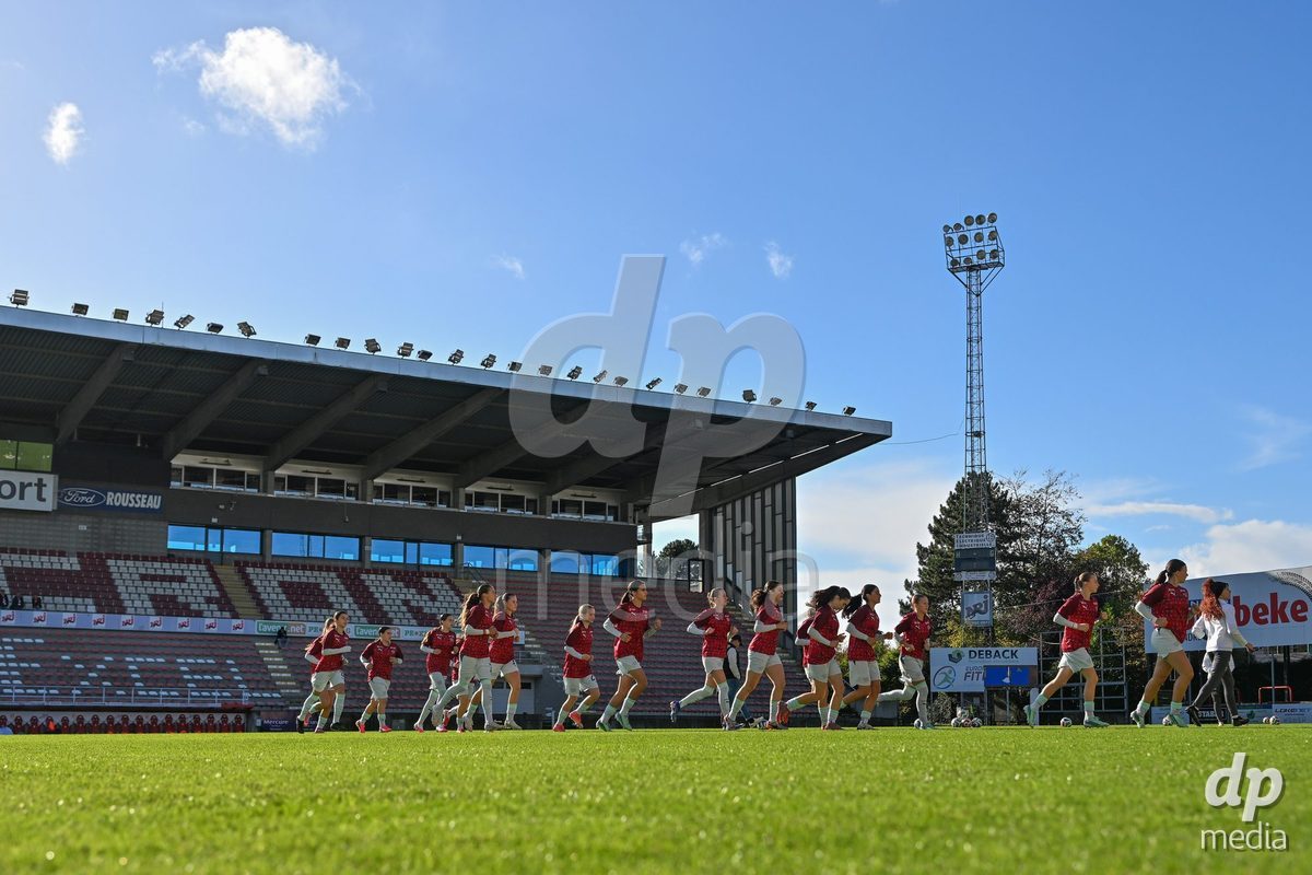 MOUSCRON, BELGIUM - OCTOBER 22: illustration picture showing the warming up of the Swiss team during the International Women's Friendly match between Belgium U16 and Switzerland U16 at Le Cannonier on October 22, 2026 in Mouscron, Belgium.