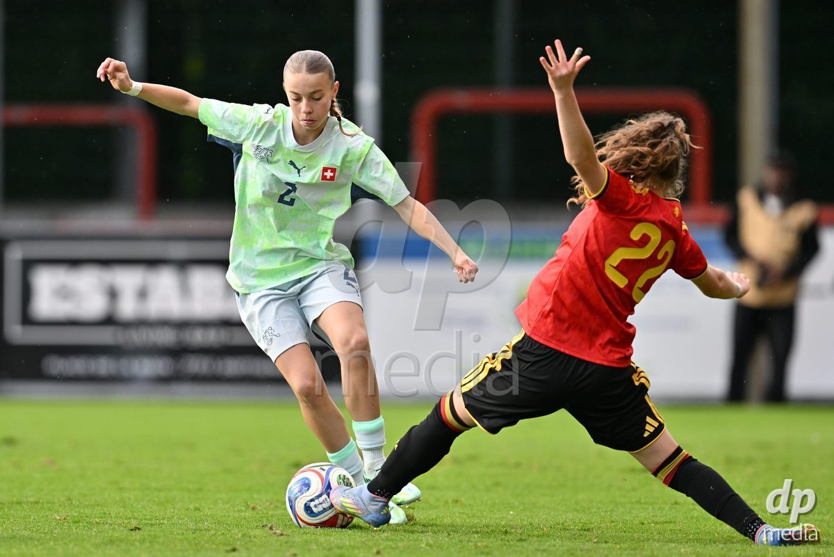 MOUSCRON, BELGIUM - OCTOBER 22: Elena Schlatter (2) of Switzerland pictured in a duel with Aylin Kayis (22) of Belgium during the International Women's Friendly match between Belgium U16 and Switzerland U16 at Le Cannonier on October 22, 2026 in Mouscron, Belgium.