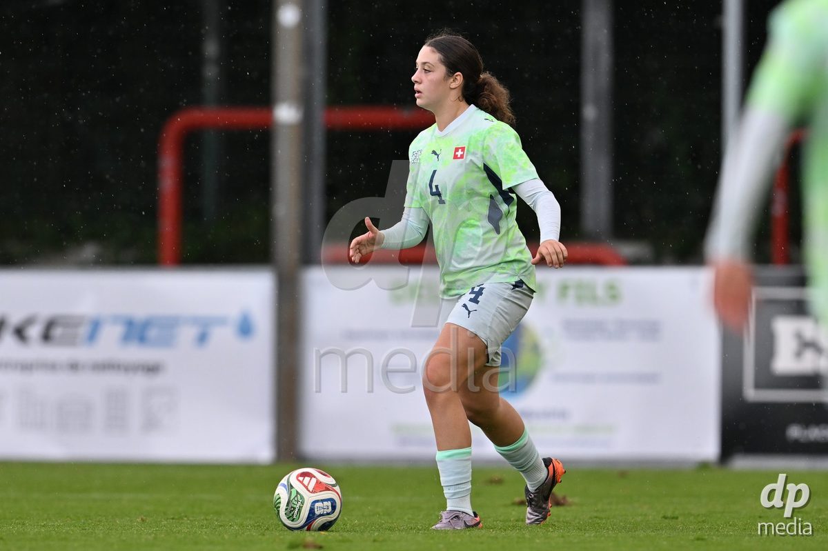 MOUSCRON, BELGIUM - OCTOBER 22: Kyra Fahmy (4) of Switzerland pictured during the International Women's Friendly match between Belgium U16 and Switzerland U16 at Le Cannonier on October 22, 2026 in Mouscron, Belgium.
