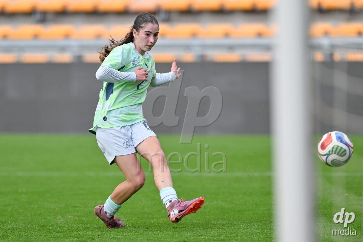 MOUSCRON, BELGIUM - OCTOBER 22: Mia Seitz (7) of Switzerland scores the 3-3 equalizer goal  during the International Women's Friendly match between Belgium U16 and Switzerland U16 at Le Cannonier on October 22, 2026 in Mouscron, Belgium.