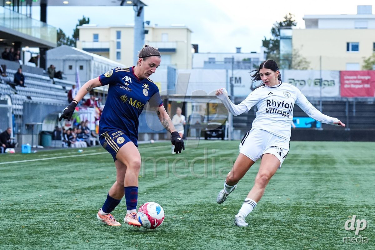 WIL, SWITZERLAND - OCTOBER 24: Gloria Marinelli of Servette FC Chenois Feminin controls the ball during the AXA Women's Cup match between FC Wil 1900 and Servette FC Chenois Feminin at Lidl Sportpark on October 24, 2026 in Wil, Switzerland.
