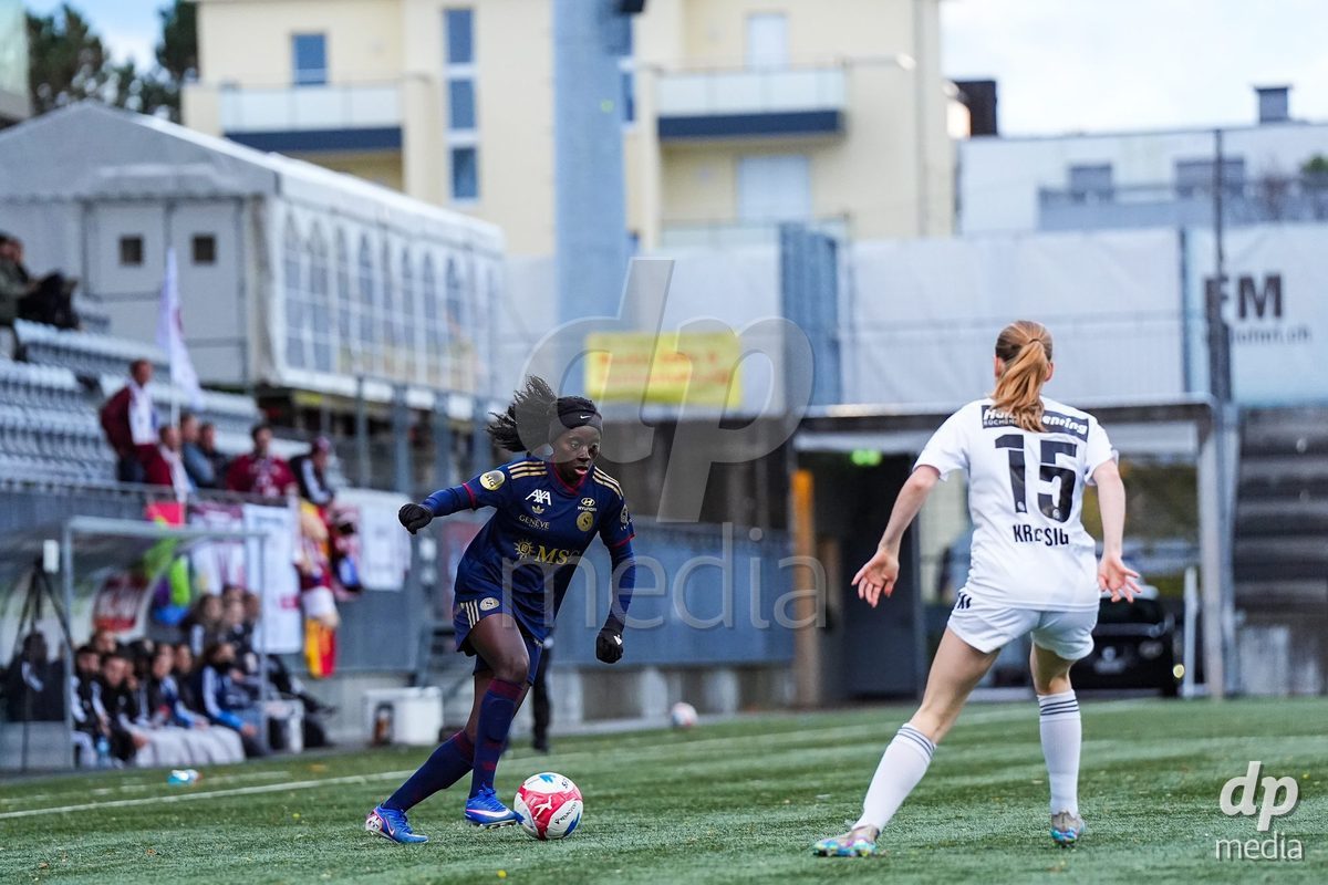 WIL, SWITZERLAND - OCTOBER 24: Benedicte Simon of Servette FC Chenois Feminin controls the ball during the AXA Women's Cup match between FC Wil 1900 and Servette FC Chenois Feminin at Lidl Sportpark on October 24, 2026 in Wil, Switzerland.