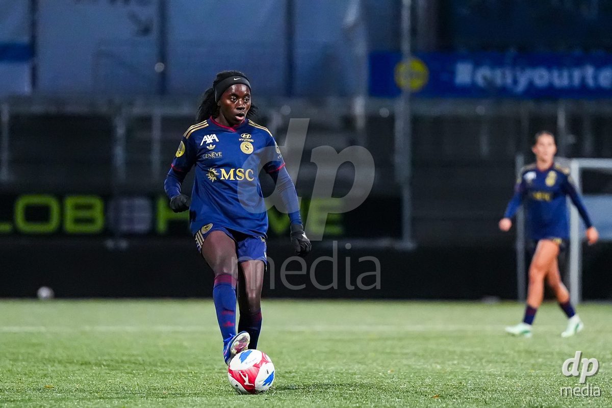 WIL, SWITZERLAND - OCTOBER 24: Benedicte Simon of Servette FC Chenois Feminin controls the ball during the AXA Women's Cup match between FC Wil 1900 and Servette FC Chenois Feminin at Lidl Sportpark on October 24, 2026 in Wil, Switzerland.