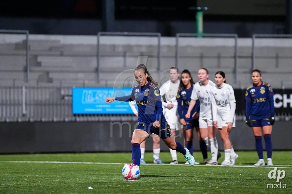 WIL, SWITZERLAND - OCTOBER 24: Joana Marchao of Servette FC Chenois Feminin scores a penalty goal during the AXA Women's Cup match between FC Wil 1900 and Servette FC Chenois Feminin at Lidl Sportpark on October 24, 2026 in Wil, Switzerland.
