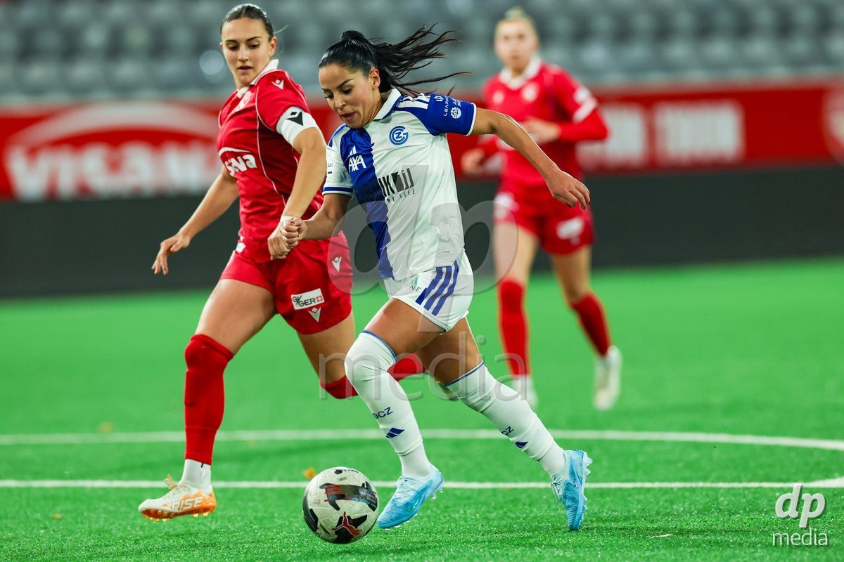 THUN, SWITZERLAND - OCTOBER 25: Qendresa Krasniqi from the GC Frauenfussball (R) during the AXA Women's Cup match between FC Thun and GC Frauenfussball at Visana Stadion on October 25, 2026 in Thun, Switzerland.